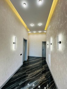 Baku, courtyard house with 4 rooms in Mardakan settlement, -13