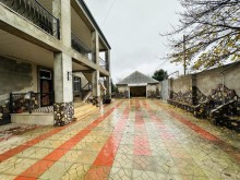 8 otaqlı həyət evi/bağ evi 300 m², Şüvəlan q., -5