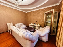 8 otaqlı həyət evi/bağ evi 300 m², Şüvəlan q., -13