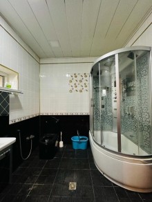 8 otaqlı həyət evi/bağ evi 300 m², Şüvəlan q., -20