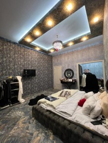 A 4-room courtyard house is for sale in Mardakan settlement in Baku, -9