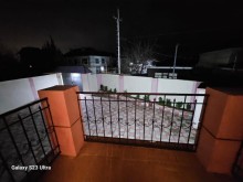 Bakı şəhəri, Novxanı qəsəbəsində ev satılır, -20