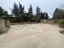 Azerbaijan - Baku city Novkhani gardens, -4