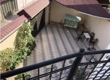 Bakı, Bakıxanov qəsəbəsində 3 mərtəbəli ev satılır, -8