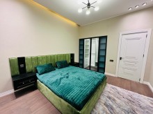 Baku city, Mardakan settlement, villa house, 4 rooms, 165 m2, -10
