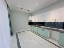 Cheap house for sale in Mardakan settlement, Baku city 1-storey, 4-room house, -18