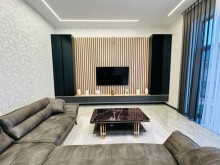 Baku, 5-room villa garden house for sale. The land area is 550 m2, -13