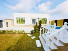 baku-30-minutes-center-house-located-neighborhood-villas-mardakan-s