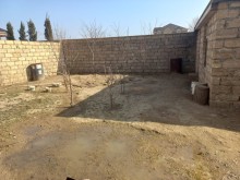 Bakı şəhəri, Buzovna qəsəbəsi, həyət evi satılır, -2