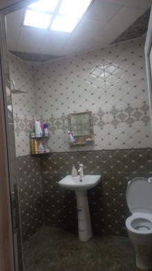 Bakı şəhəri, Buzovna qəsəbəsi, həyət evi satılır, -15
