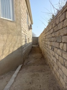 Bakı şəhəri, Buzovna qəsəbəsi, həyət evi satılır, -16