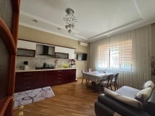 Bakıxanov qəsəbəsində təmirli ev satılır. Villa Asan, -9