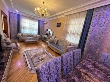Bakıxanov qəsəbəsində təmirli ev satılır. Villa Asan, -10
