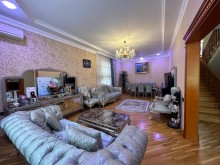 Bakıxanov qəsəbəsində təmirli ev satılır. Villa Asan, -14