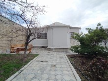 Həzi Aslanov qəsəbəsində ev al. Yaşayış sahəsi 90 m2, -4