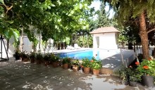 Kohne bag evleri Görədil bar verən meyvə ağacları olan ev al. 2 mərtəbli hovuzlu ev, -14