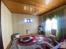 Novxanı kəndinin ən yaxşı yerlərindən birində heyet evi, -2