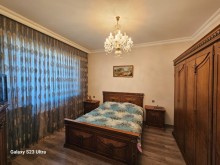 Novxanıda Marina Trench restorana yaxın 2 mərtəbəli hovuzlu villa ev satılır, -20