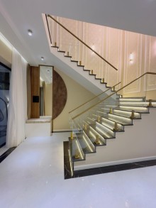 Mərdəkan Bravo yaxınlığında 2 mərtəbəli villa ev satılır, -9