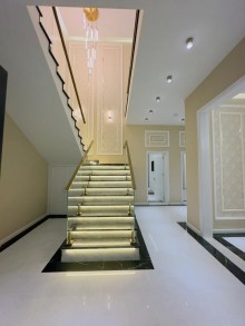 Mərdəkan Bravo yaxınlığında 2 mərtəbəli villa ev satılır, -14