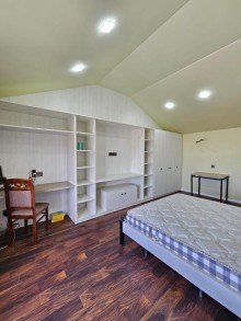 A new house with a sea view is for sale in Baku in Shuvelan settlement. House 5 rooms, -10