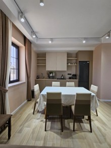 A new house with a sea view is for sale in Baku in Shuvelan settlement. House 5 rooms, -17