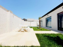 Baku city, Mardakan settlement, house/dacha for sale, 140 m2, 4 rooms, -5