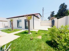 Baku city, Mardakan settlement, house/dacha for sale, 140 m2, 4 rooms, -6
