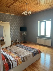 Türkan qəsəbəsində dəniz panoramalı ev satılır. 2 mərtəbəli 5 otaq, -19