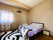 House for sale in Mardakan, Baku, 1 floor, 4 rooms, 170m2. Land area 600 m2, -16