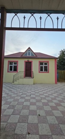 Nardaranda 3 evi olan bağ evi satılır Sea Breeze 7 dəqiqə, -9