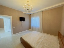 Mərdəkan, Bravo yaxınlığında 700 m məsafədə təmirli ev satılır - Hovuz, yaşıllıq, sənədli ev, -12