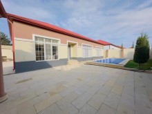 Mərdəkan, Bravo yaxınlığında 700 m məsafədə təmirli ev satılır - Hovuz, yaşıllıq, sənədli ev, -19