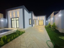 Şüvəlan qəsəbəsində 1 mərtəbəli, 4 otaqlı, hovuzlu ev satılır, -4