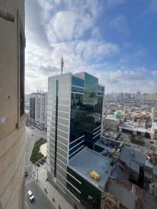 An exclusive apartment is for sale in the Baku city cente, -19