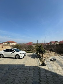 A 3-story, 6-room house is for sale in Saray settlement, Baku, -6