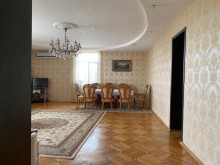 A 3-story, 6-room house is for sale in Saray settlement, Baku, -9