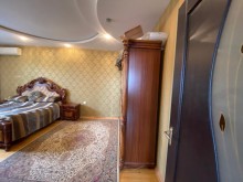 A 3-story, 6-room house is for sale in Saray settlement, Baku, -11