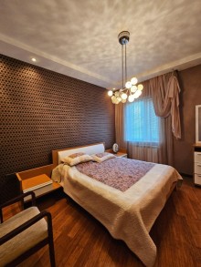 Mərdəkanda geniş torpaq sahəsi olan villa satılır, -9