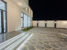 Şüvəlanda villalar olan məhəllədə yeni ev satılır, -5