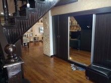 For sale: A two-story courtyard house near Qara Qarayev and Neftchilar metro stations, -5