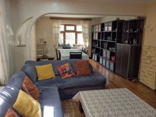 For sale: A two-story courtyard house near Qara Qarayev and Neftchilar metro stations, -8