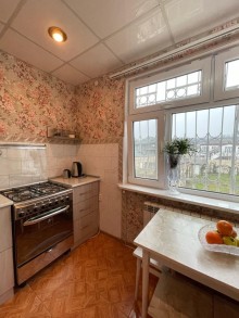 Sale Cottage, -8