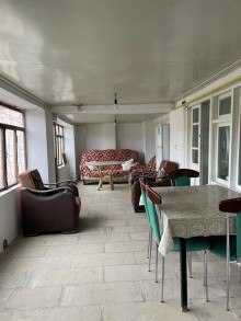 Sale Cottage, -17