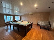 Şüvəlanda 24 sot torpaq sahəsində inşa edilmiş 2 mərtəbəli villa satılır, -19