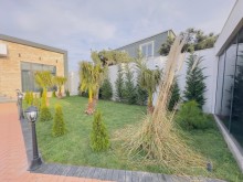 A one-story 4-room new villa is for sale in Baku on the Shüvelan Seaside Road, -3