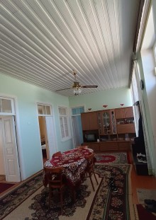 A private house is for sale in Baku city, Mardakan settlement, -2