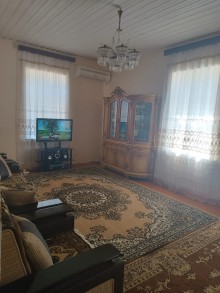 A private house is for sale in Baku city, Mardakan settlement, -4