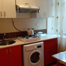 28 May Metrosunun yeni çixişında, Amerika səfirliyinin yanı Rent (Montly) Old building, -7