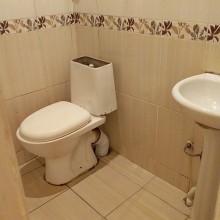 28 May Metrosunun yeni çixişında, Amerika səfirliyinin yanı Rent (Montly) Old building, -11